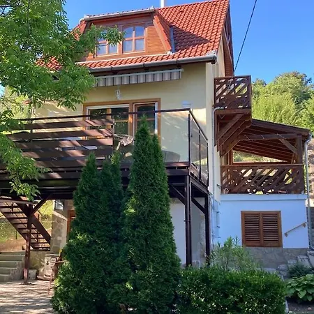 Kis Pele Nyaralo Holiday home
