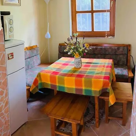 Kis Pele Nyaralohaz Ferienhaus